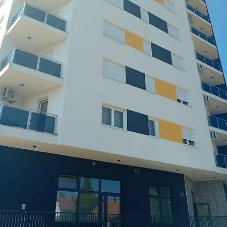 Maja 46 Lägenhet Doboj